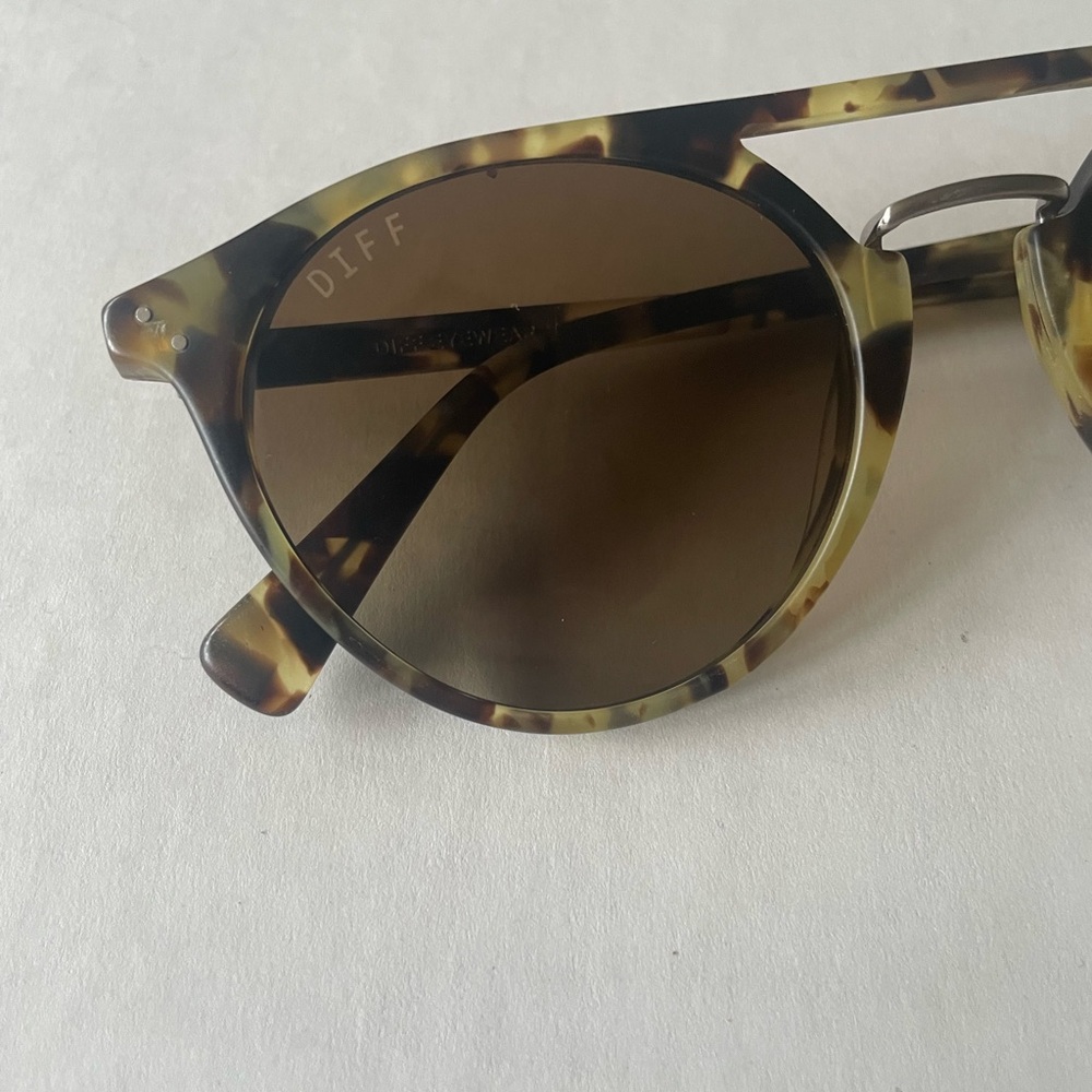 Diff Eyewear Mason Tortoise Frames Polarized Sung… - image 2